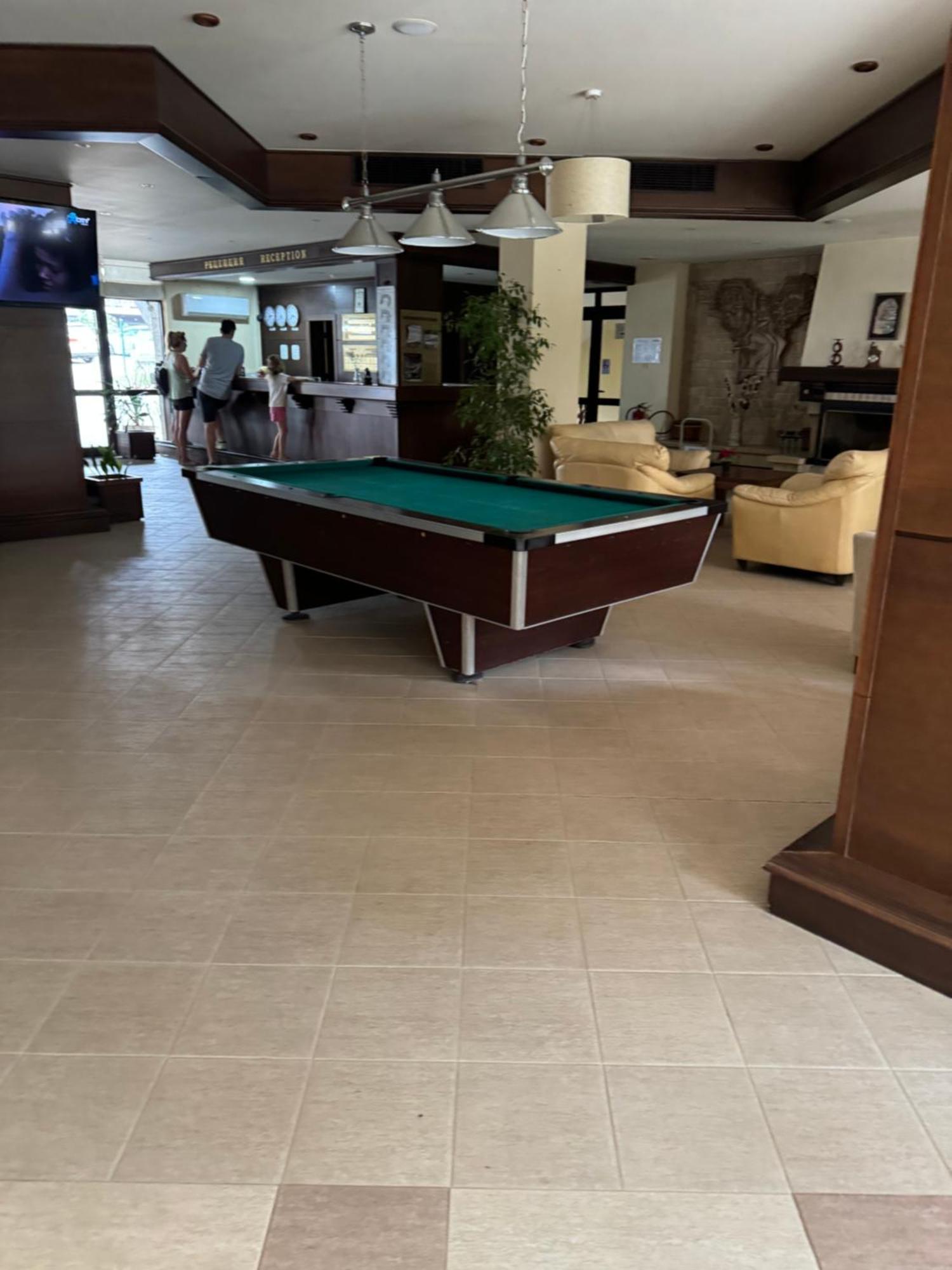 2-Bedroom, 2-Bathroom With Fireplace And Garden At Winslow Infinity بانسكو المظهر الخارجي الصورة