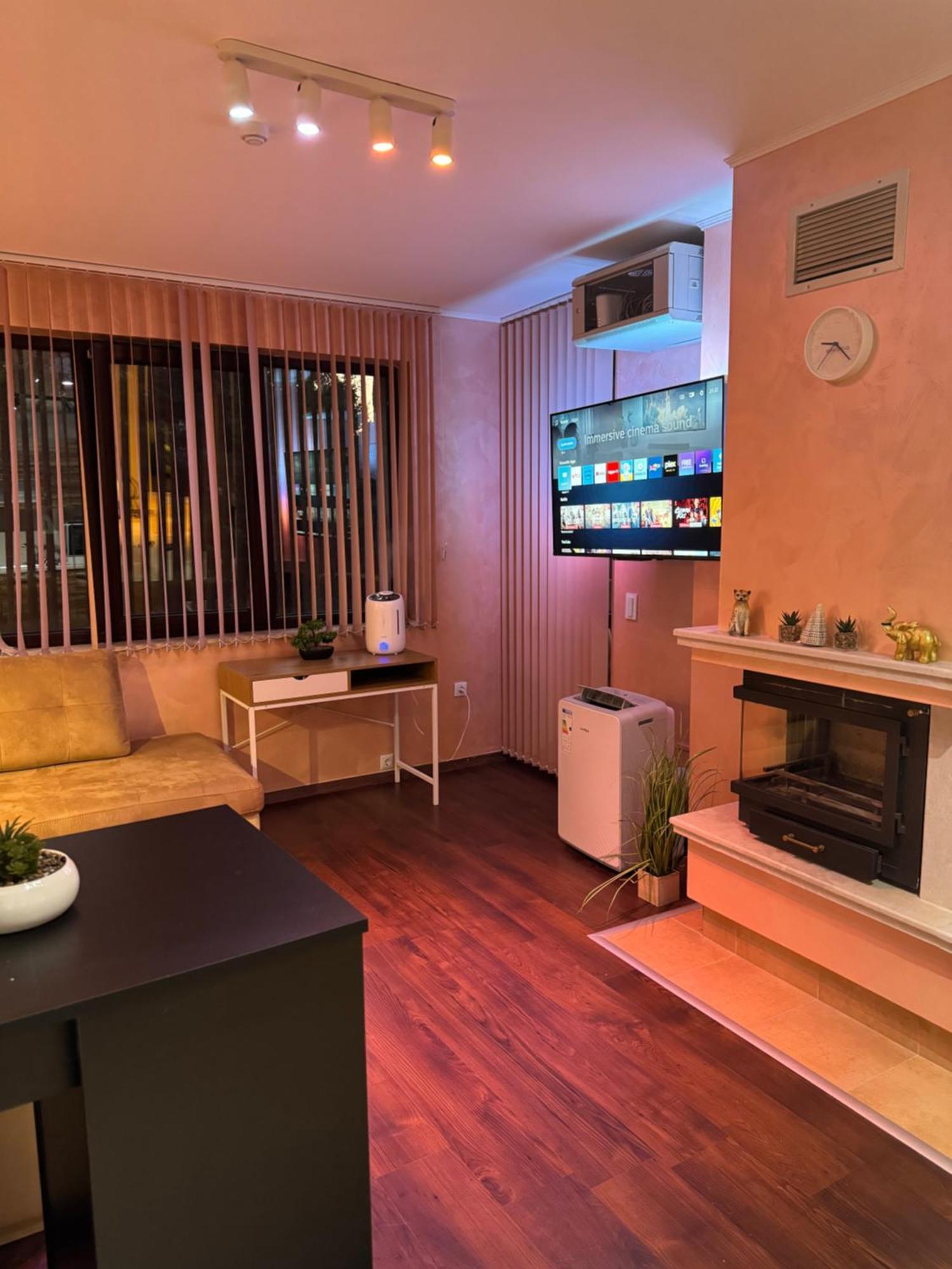 2-Bedroom, 2-Bathroom With Fireplace And Garden At Winslow Infinity بانسكو المظهر الخارجي الصورة