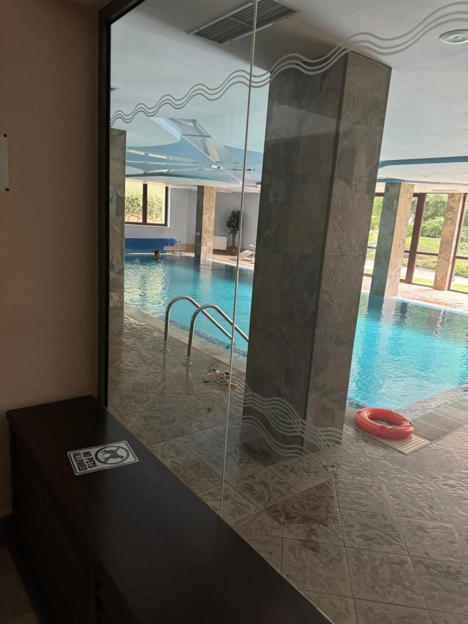 2-Bedroom, 2-Bathroom With Fireplace And Garden At Winslow Infinity بانسكو المظهر الخارجي الصورة